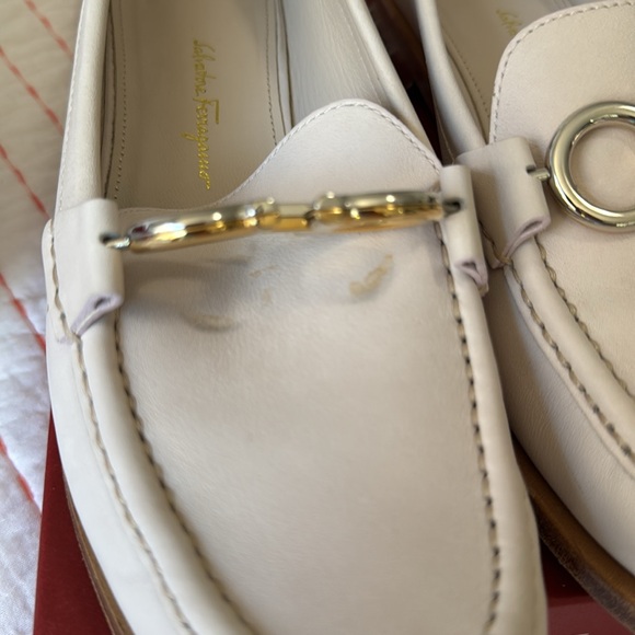 SALVATORE FERRAGAMO ROLO LOAFERS SHOE SZ 6 1/2 gently used excellent condition - Picture 6 of 11